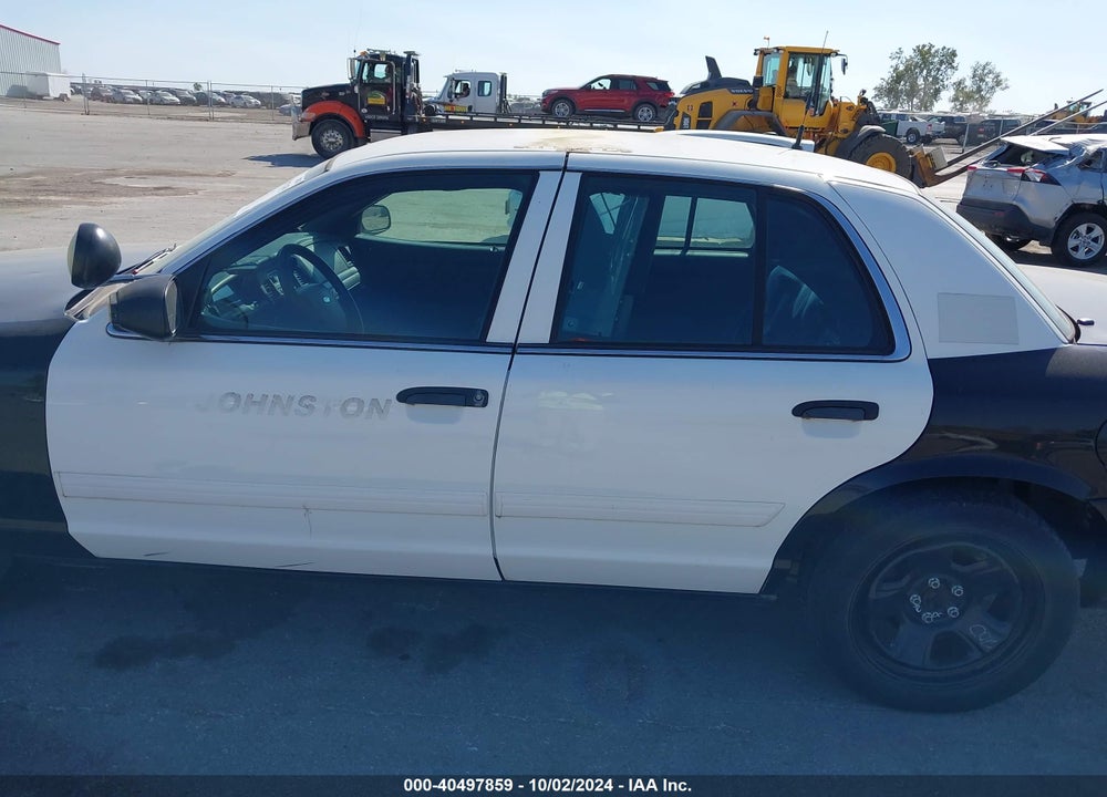 2011 FORD CROWN VICTORIA POLICE INTERCEPTOR VIN: 2FABP7BV4BX104605
