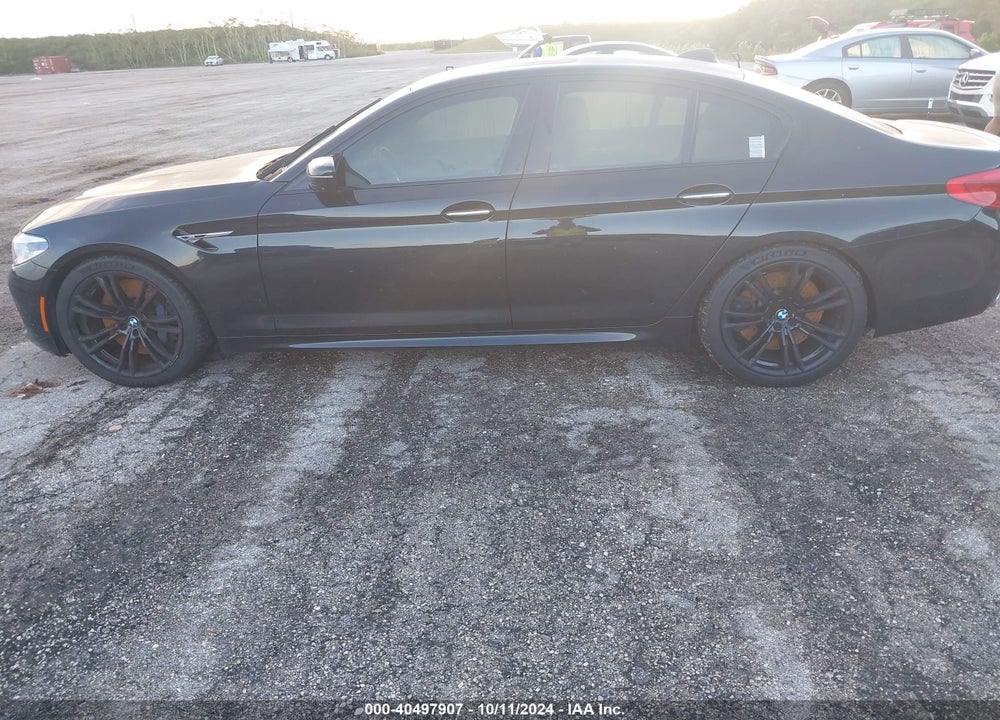 2018 BMW M5 VIN: WBSJF0C55JB282418