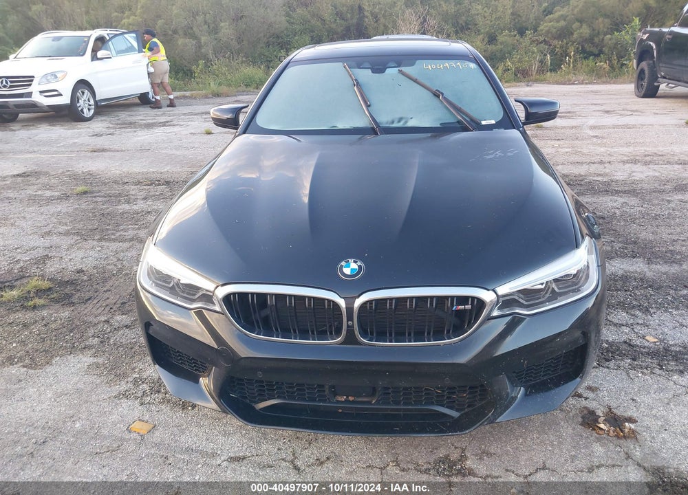 2018 BMW M5 VIN: WBSJF0C55JB282418