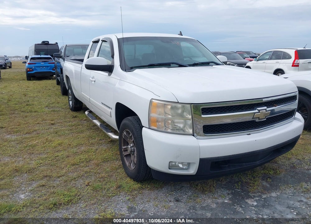 2007 CHEVROLET SILVERADO 1500 LTZ VIN: 1GCEC19057E527938
