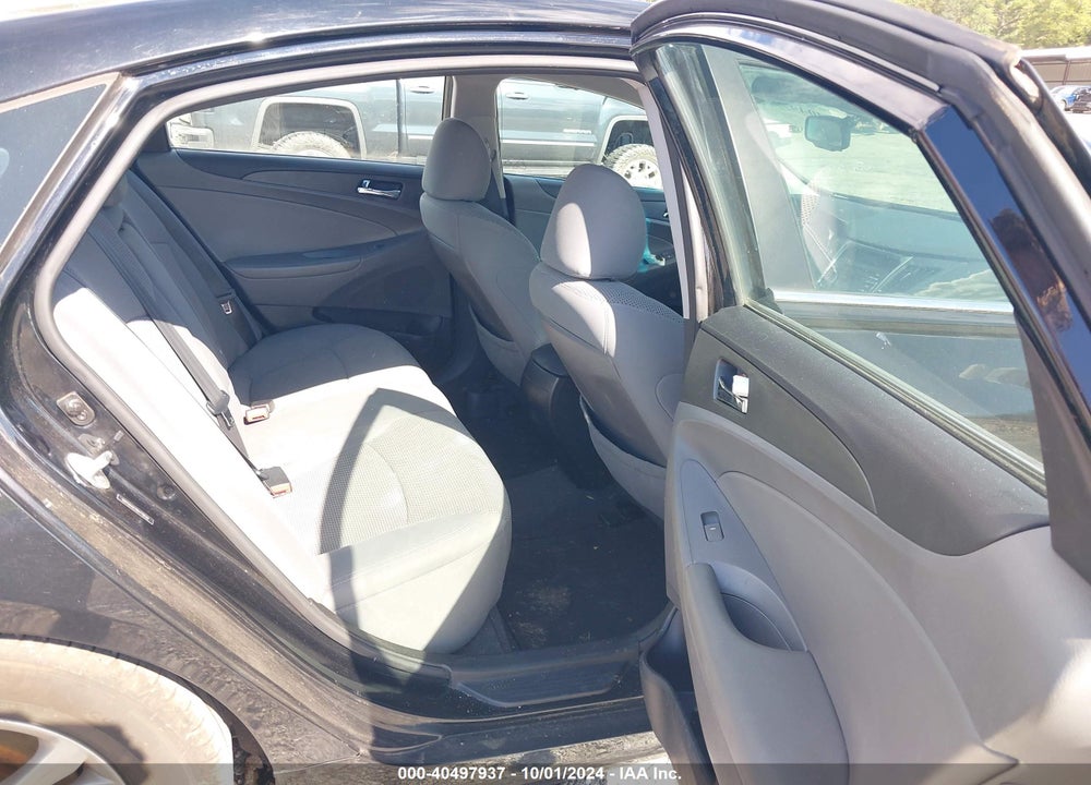 2013 HYUNDAI SONATA GLS VIN: 5NPEB4AC7DH778532