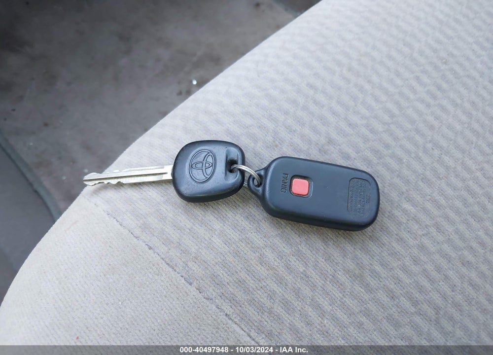 2006 TOYOTA COROLLA LE VIN: 1NXBR30E96Z697693