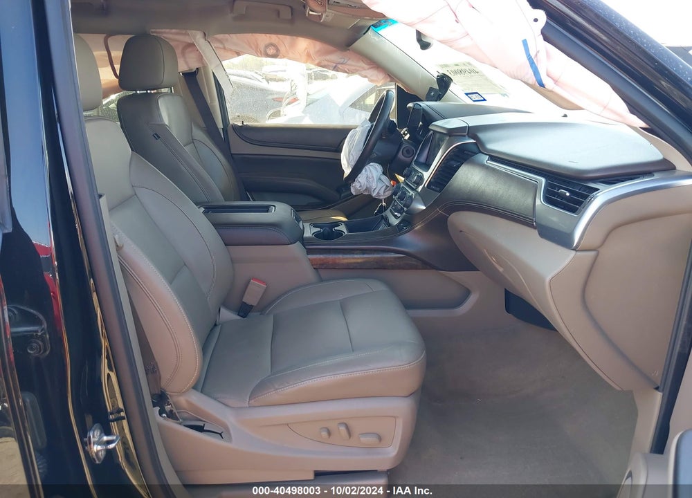 2017 CHEVROLET SUBURBAN LT VIN: 1GNSCHKC3HR200195