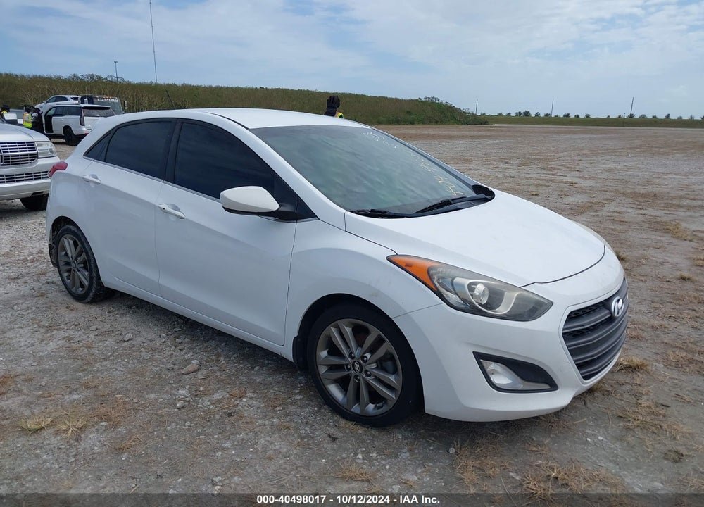 2017 HYUNDAI ELANTRA GT VIN: KMHD35LH1HU353967