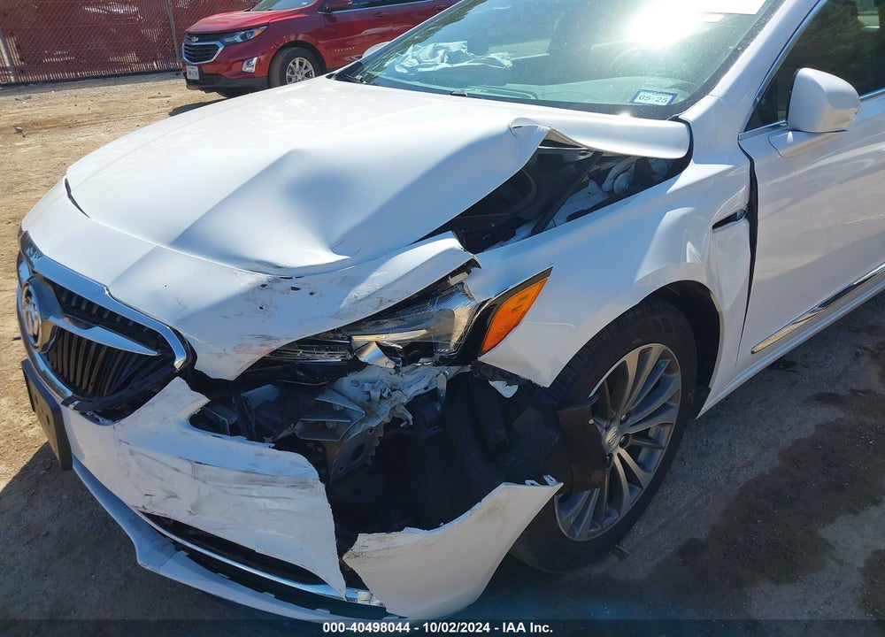 2017 BUICK LACROSSE ESSENCE VIN: 1G4ZP5SS6HU181863
