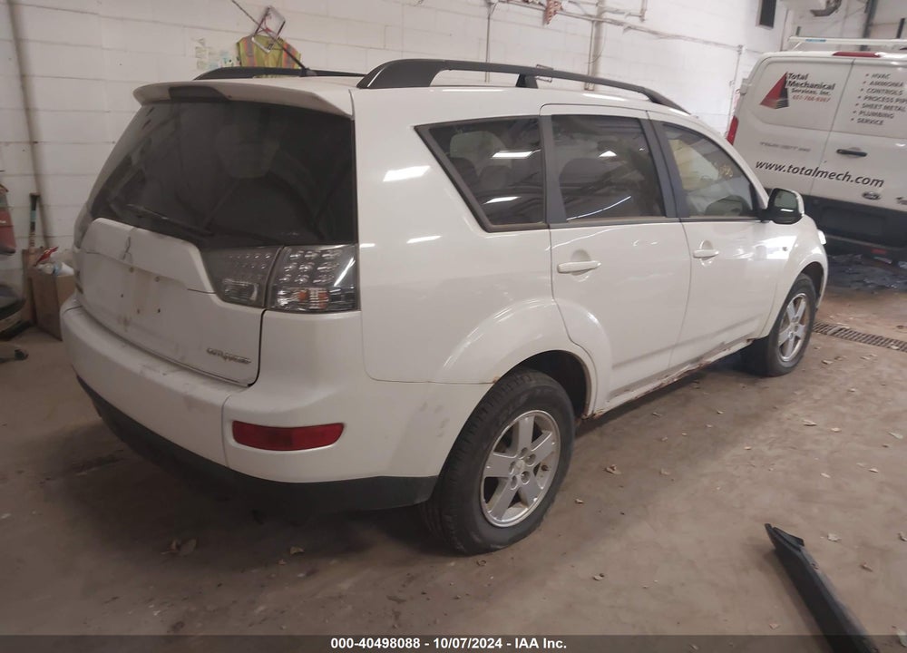 2009 MITSUBISHI OUTLANDER ES VIN: JA4LT21W79Z015603