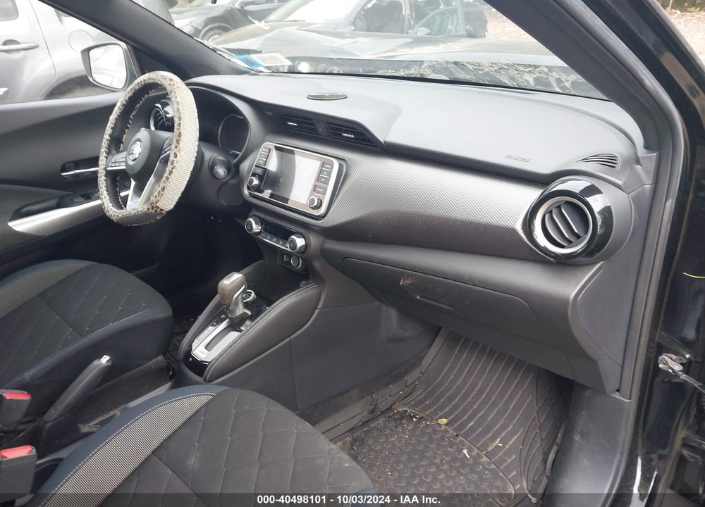 2018 NISSAN KICKS SV VIN: 3N1CP5CU7JL497916