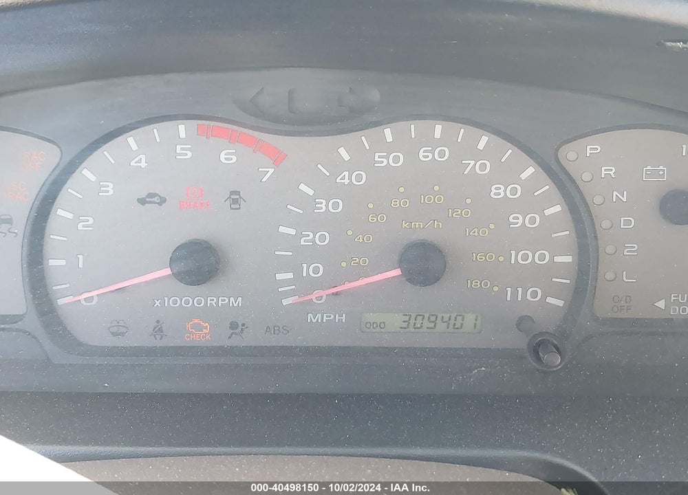 2004 TOYOTA SEQUOIA SR5 V8 VIN: 5TDZT34A44S228587