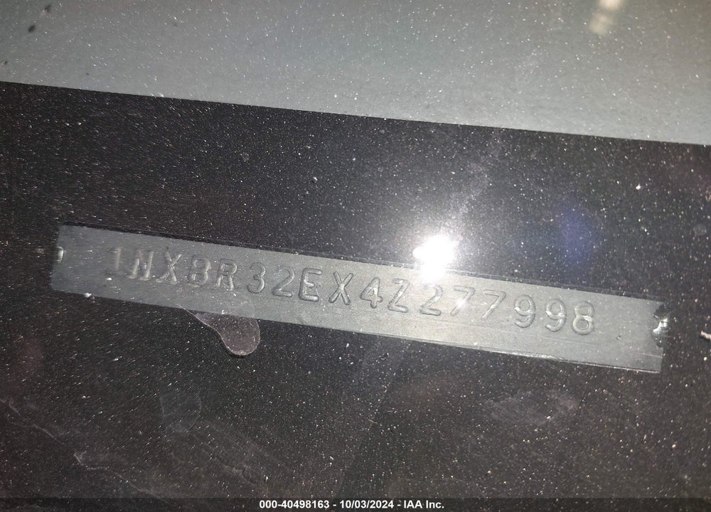 2004 TOYOTA COROLLA CE VIN: 1NXBR32EX4Z277998