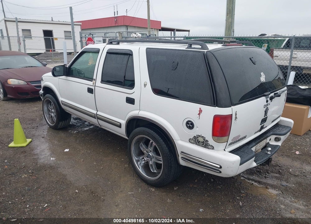 2000 CHEVROLET BLAZER LT VIN: 1GNDT13W0Y2238825