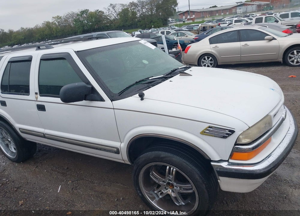 2000 CHEVROLET BLAZER LT VIN: 1GNDT13W0Y2238825