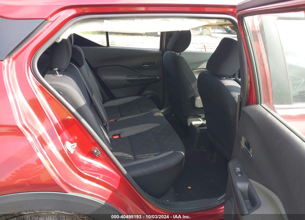 2018 NISSAN KICKS SV VIN: 3N1CP5CU0JL541058