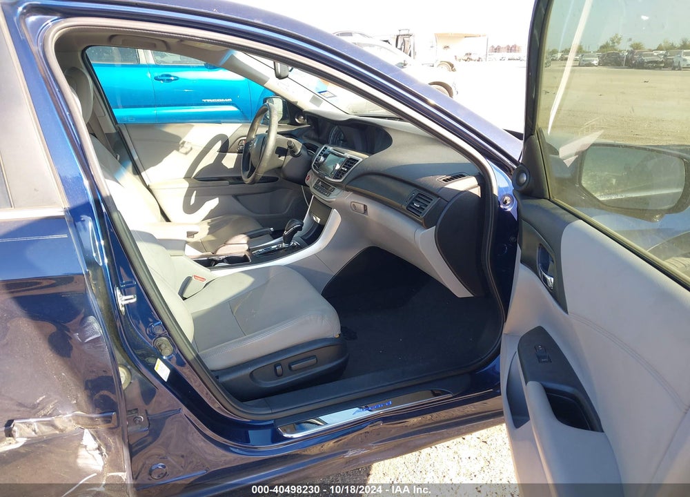 2013 HONDA ACCORD EX-L VIN: 1HGCR2F84DA184405