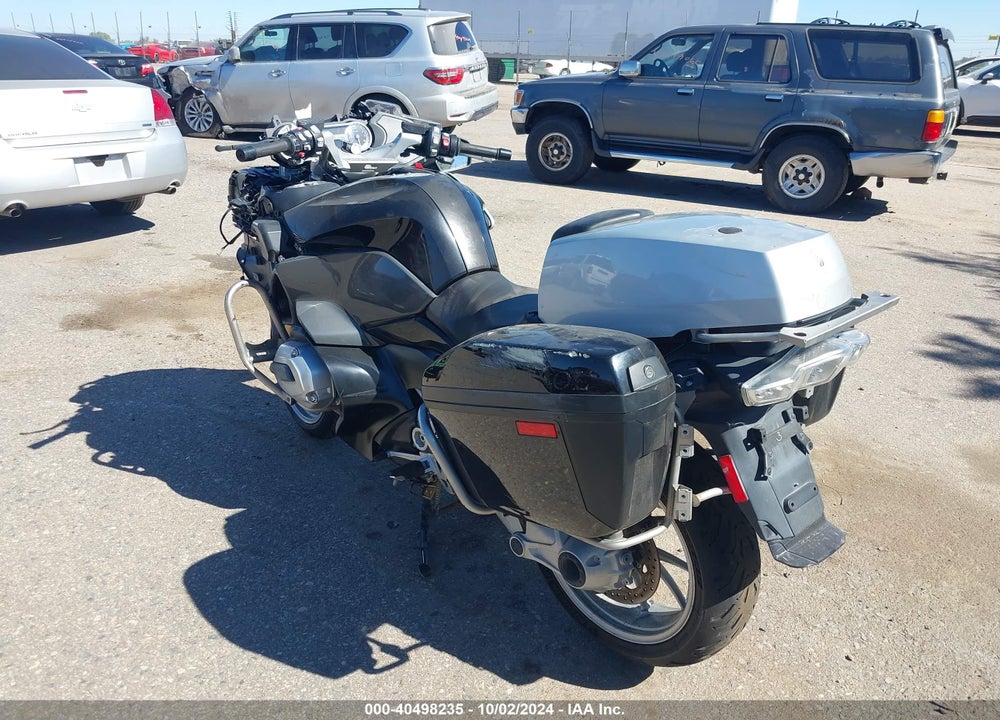 2018 BMW R1200 RT VIN: WB10A1301JZ470949