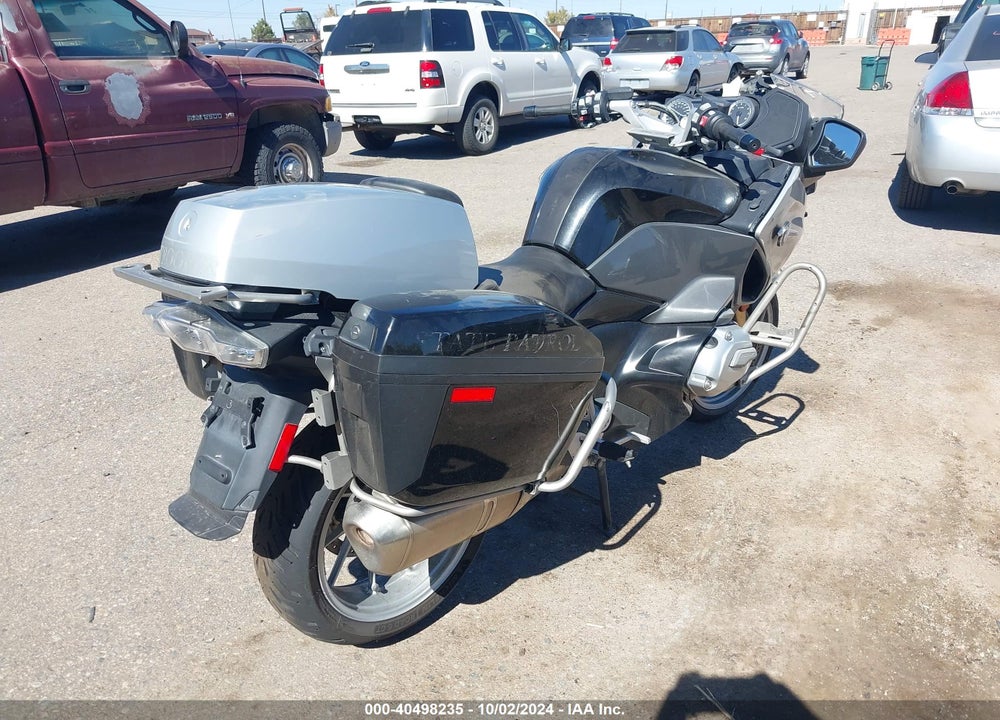 2018 BMW R1200 RT VIN: WB10A1301JZ470949