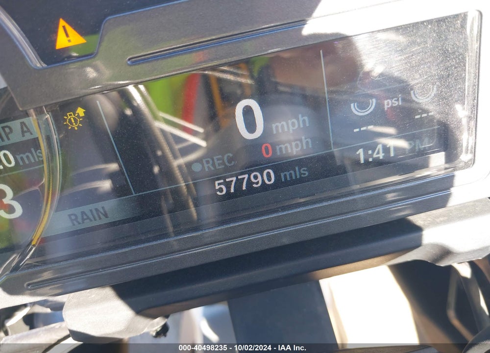 2018 BMW R1200 RT VIN: WB10A1301JZ470949