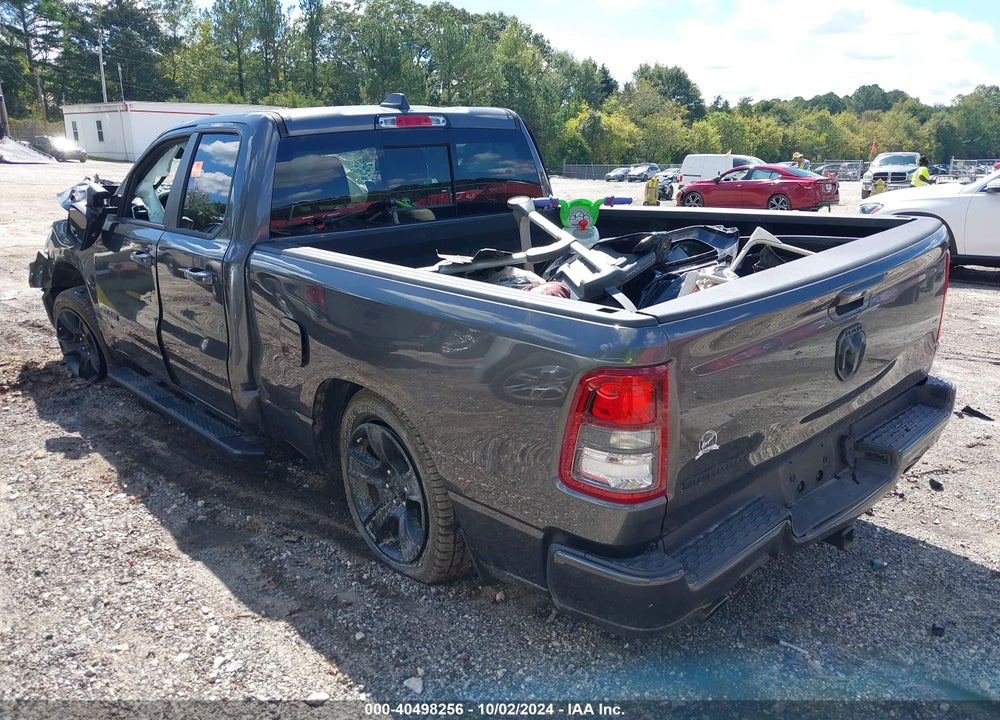 2022 RAM 1500 BIG HORN 4X2 6'4 BOX VIN: 1C6RREBT0NN350442