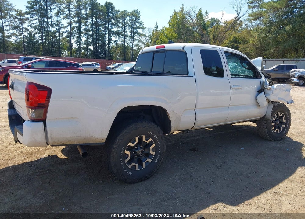 2017 TOYOTA TACOMA SR VIN: 5TFSX5EN6HX051138