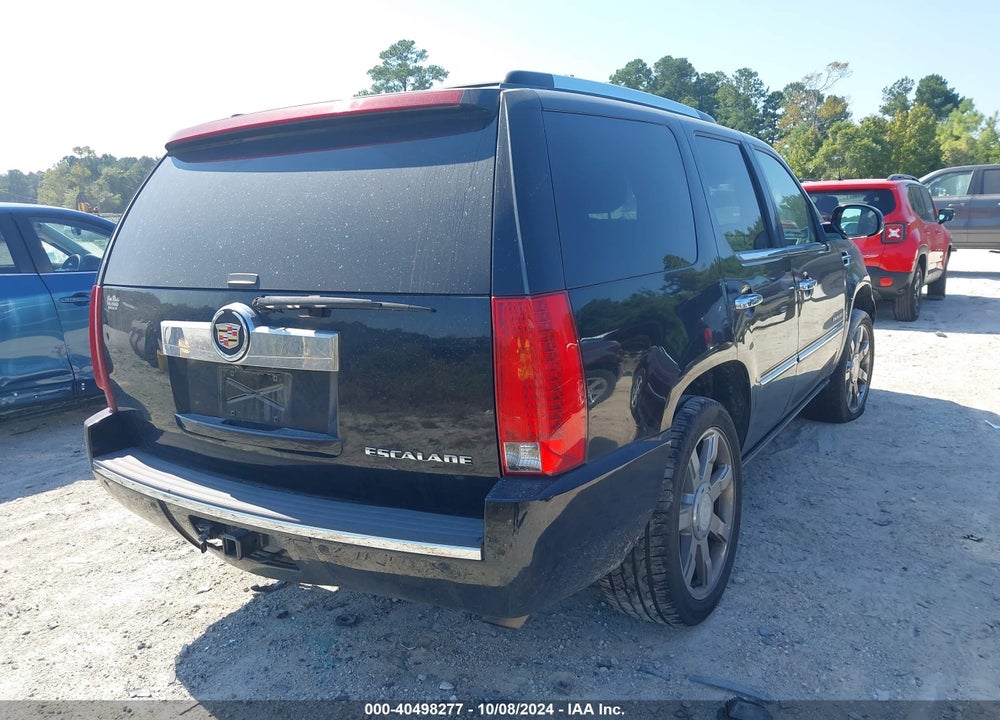 2007 CADILLAC ESCALADE STANDARD VIN: 1GYFK63817R321490