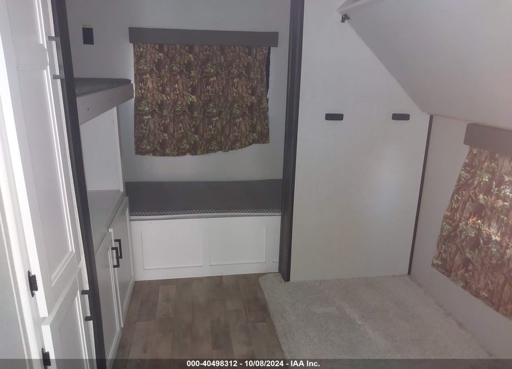 2022 KEYSTONE RV 318BR VIN: 4YDTH1R21N7241285
