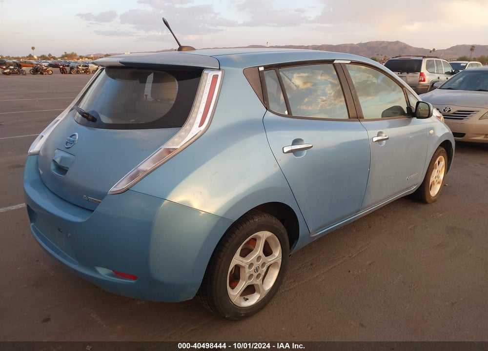 2011 NISSAN LEAF SL VIN: JN1AZ0CP6BT006702