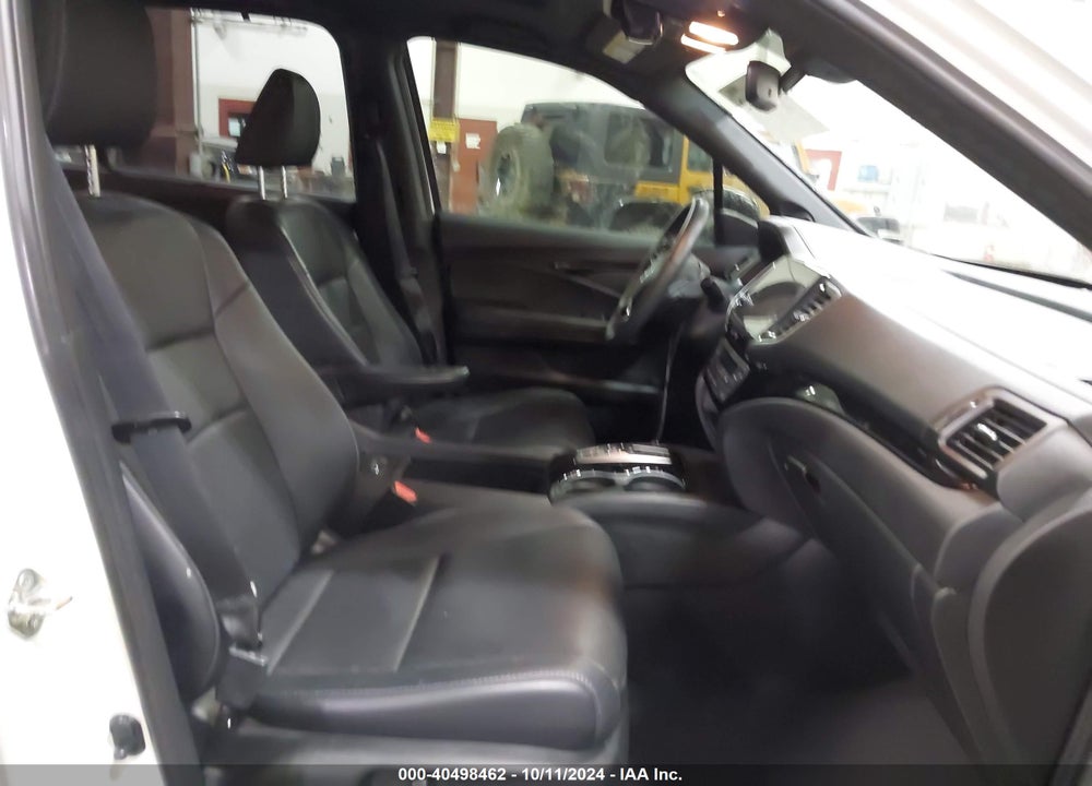 2019 HONDA PASSPORT TOURING VIN: 5FNYF8H97KB000648