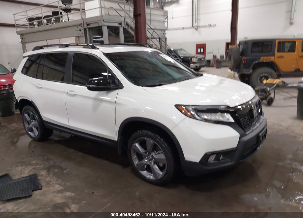2019 HONDA PASSPORT TOURING VIN: 5FNYF8H97KB000648