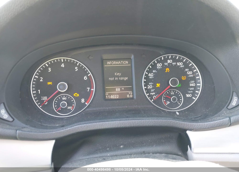 2013 VOLKSWAGEN PASSAT 2.5L SE VIN: 1VWBH7A33DC002393