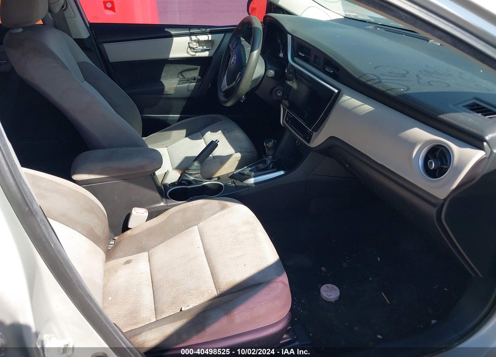2019 TOYOTA COROLLA LE VIN: 5YFBURHE5KP885287