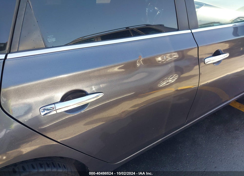 2013 NISSAN SENTRA SL VIN: 3N1AB7AP5DL722322