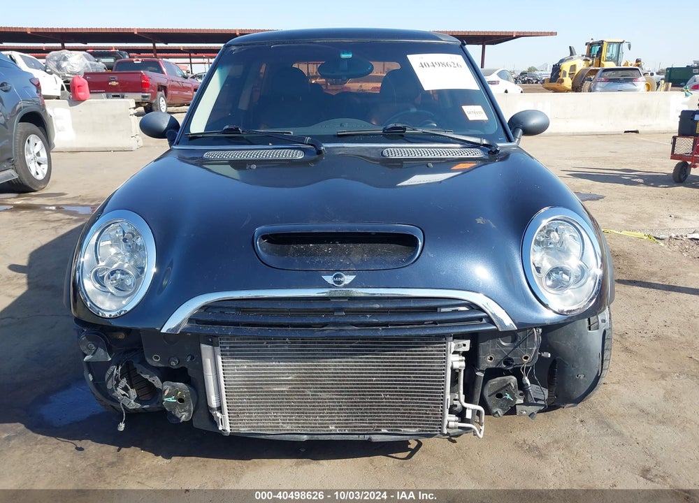 2006 MINI COOPER S VIN: WMWRE33516TJ37678