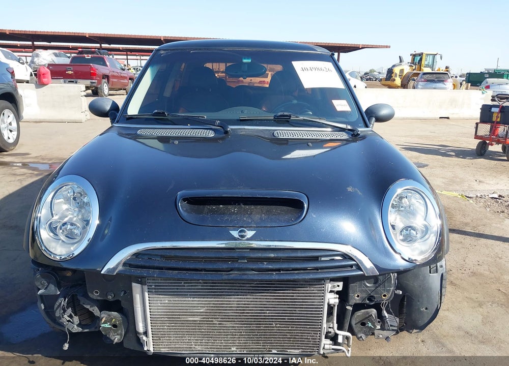 2006 MINI COOPER S VIN: WMWRE33516TJ37678