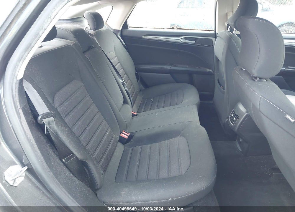 2019 FORD FUSION SE VIN: 3FA6P0HD4KR279989