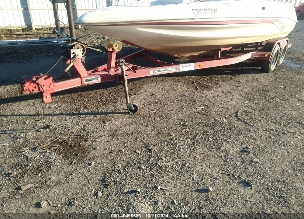 2001 TRAILER TENNESSEE  3900 VIN: 1TPBPRV2711015824