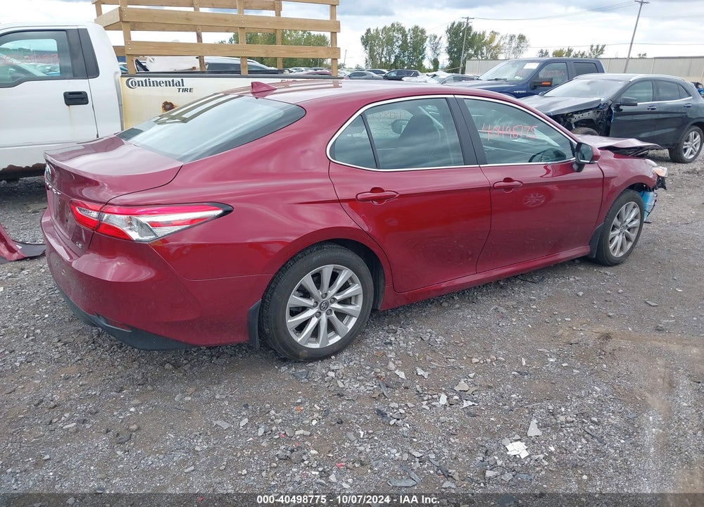 2019 TOYOTA CAMRY LE VIN: 4T1B11HK9KU808646
