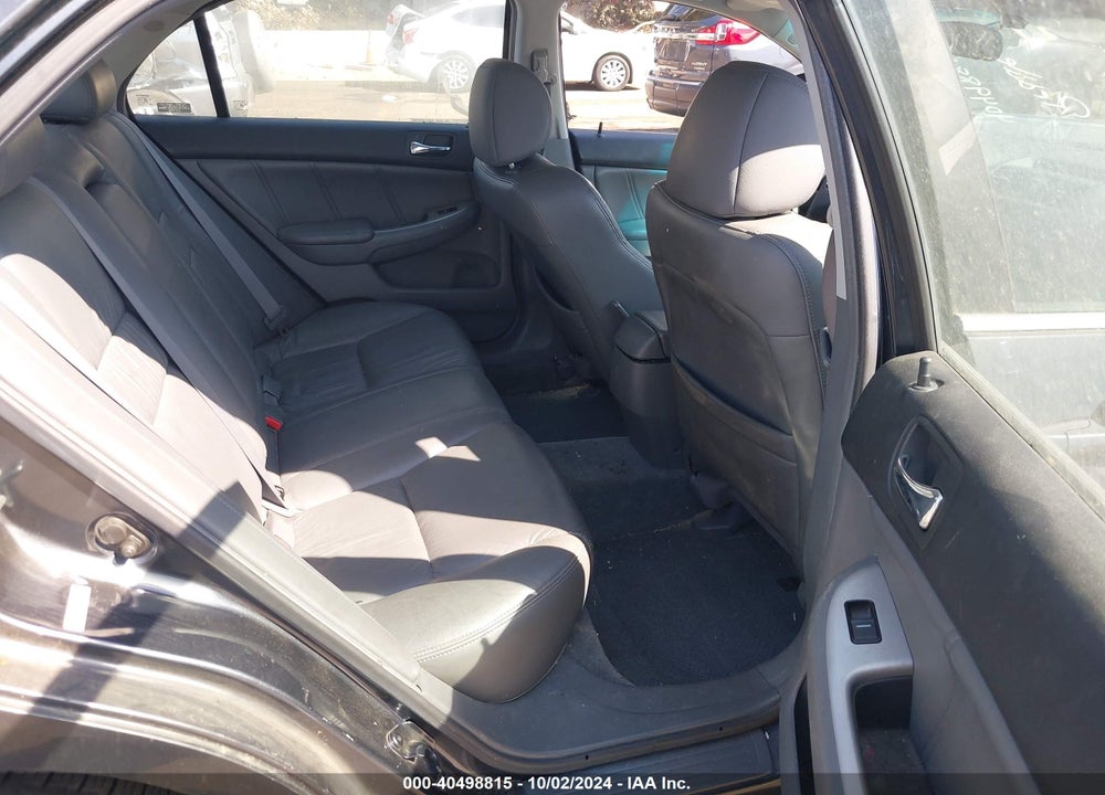 2004 HONDA ACCORD 3.0 EX VIN: 1HGCM66844A037488