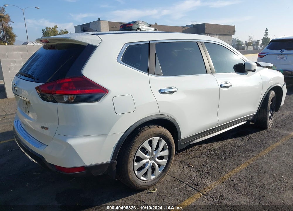 2018 NISSAN ROGUE S VIN: KNMAT2MT9JP597430