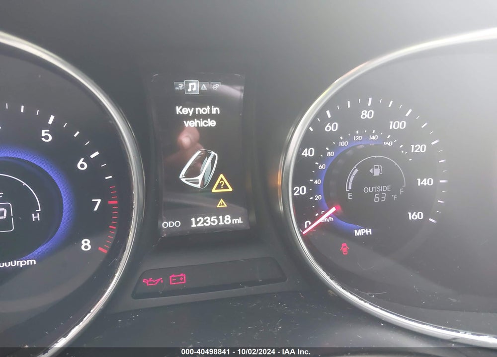 2016 HYUNDAI SANTA FE SE VIN: KM8SNDHF7GU136554