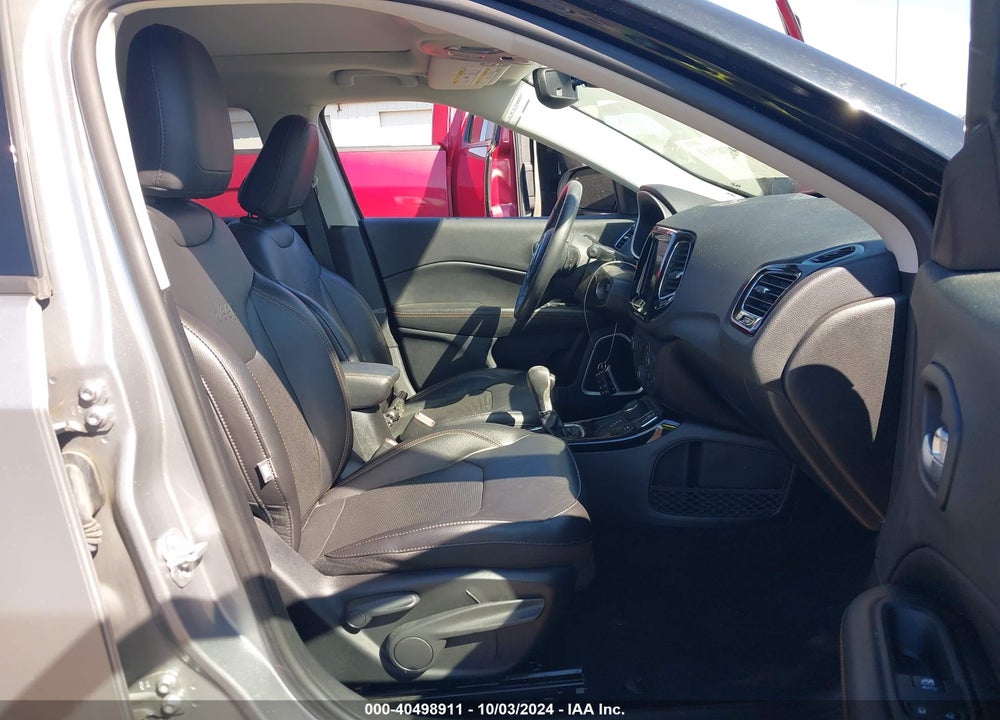 2019 JEEP COMPASS LIMITED 4X4 VIN: 3C4NJDCB5KT740429