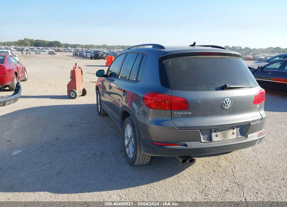 2018 VOLKSWAGEN TIGUAN LIMITED 2.0T VIN: WVGAV7AX6JK004551