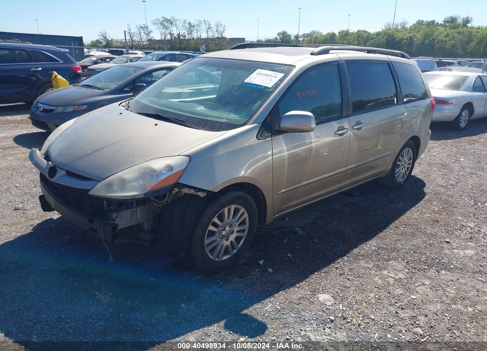 2010 TOYOTA SIENNA XLE VIN: 5TDYK4CC6AS313787