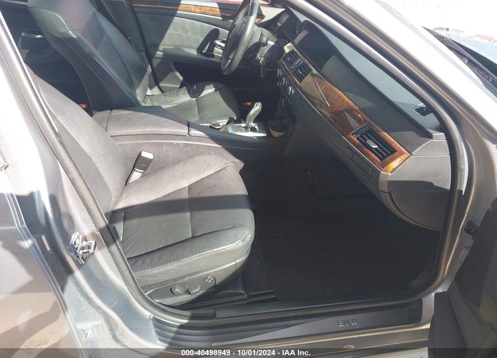 2008 BMW 528XI VIN: WBANV13558CZ56487