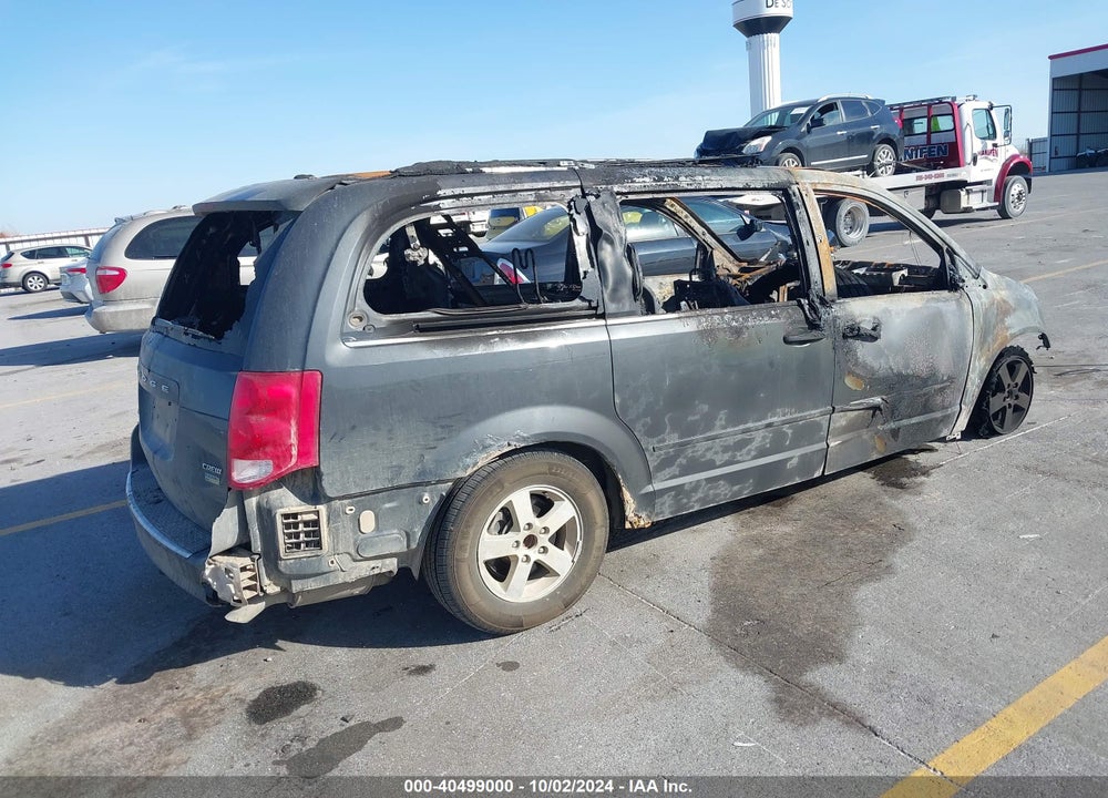 2011 DODGE GRAND CARAVAN CREW VIN: 2D4RN5DG0BR751687