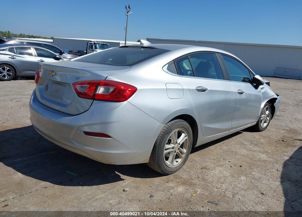 2018 CHEVROLET CRUZE LT AUTO VIN: 1G1BE5SM1J7124738
