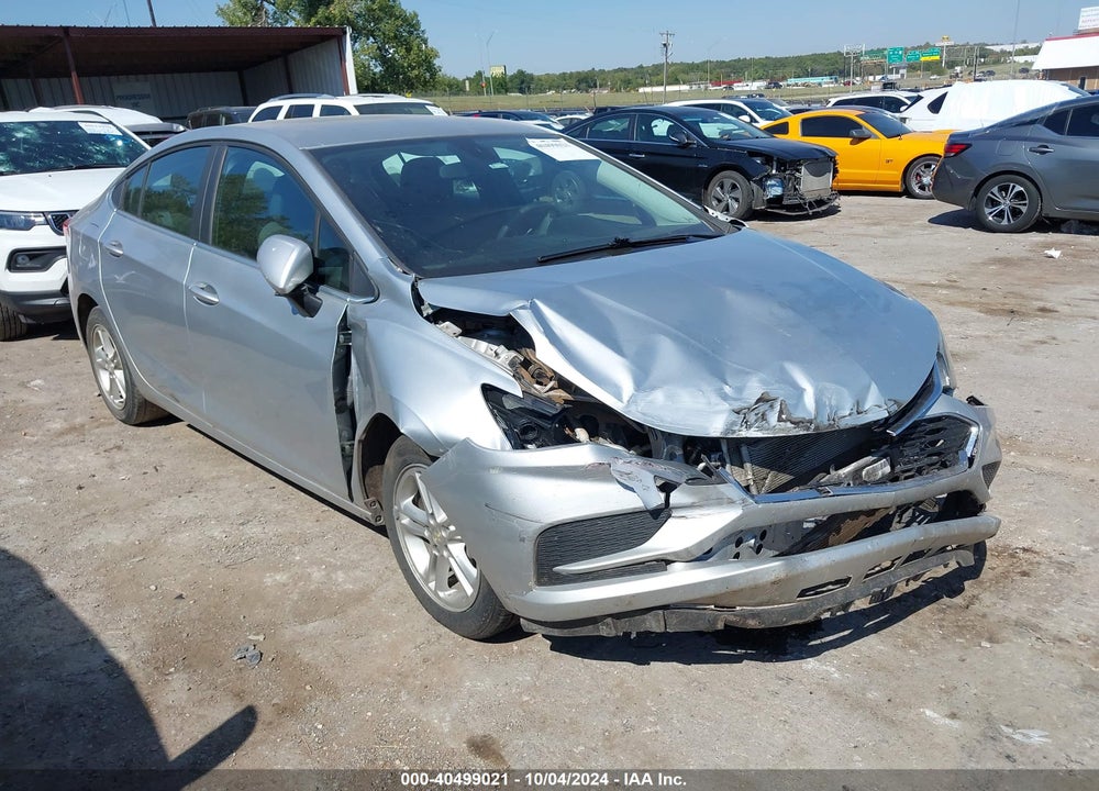 2018 CHEVROLET CRUZE LT AUTO VIN: 1G1BE5SM1J7124738