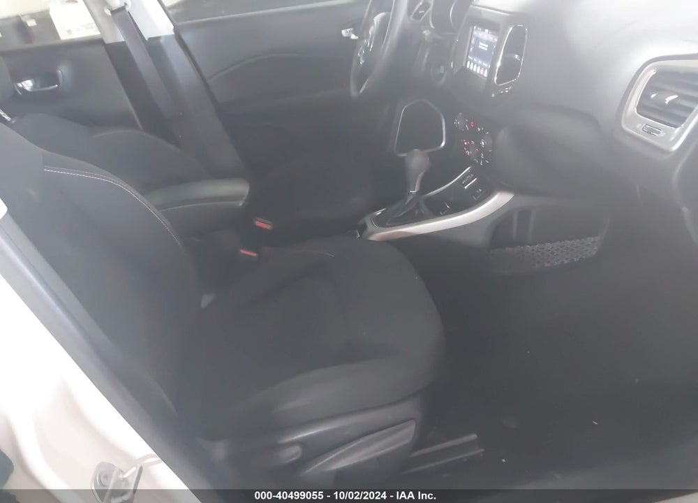 2018 JEEP COMPASS SPORT FWD VIN: 3C4NJCAB3JT124059