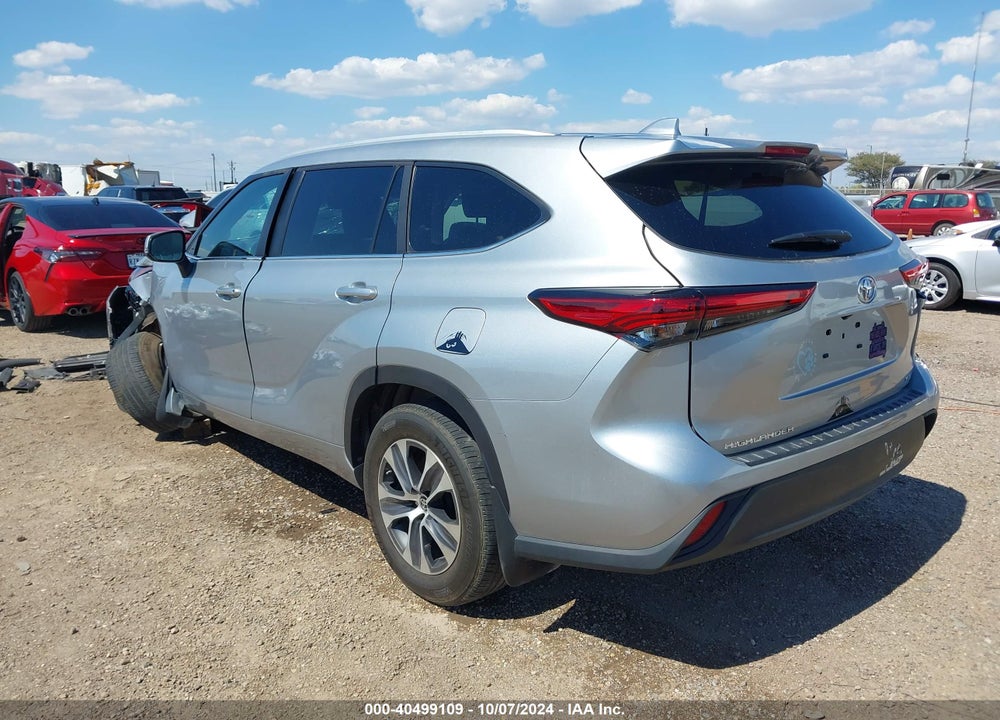 2023 TOYOTA HIGHLANDER XLE VIN: 5TDKDRAH5PS025750