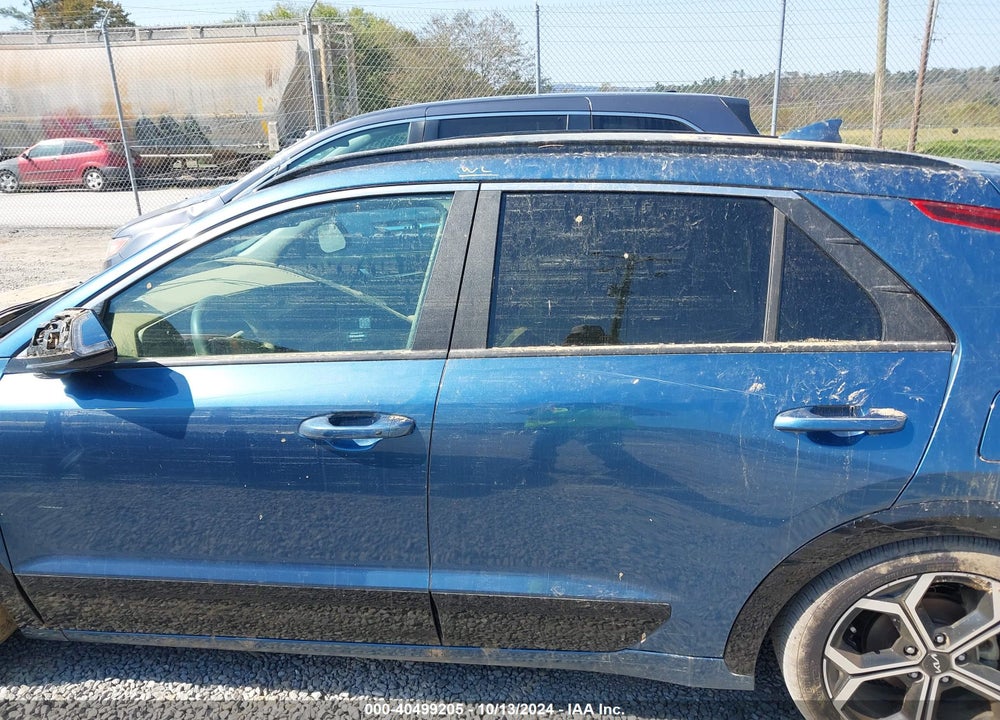 2023 KIA NIRO EX TOURING VIN: KNDCR3LE1P5105624