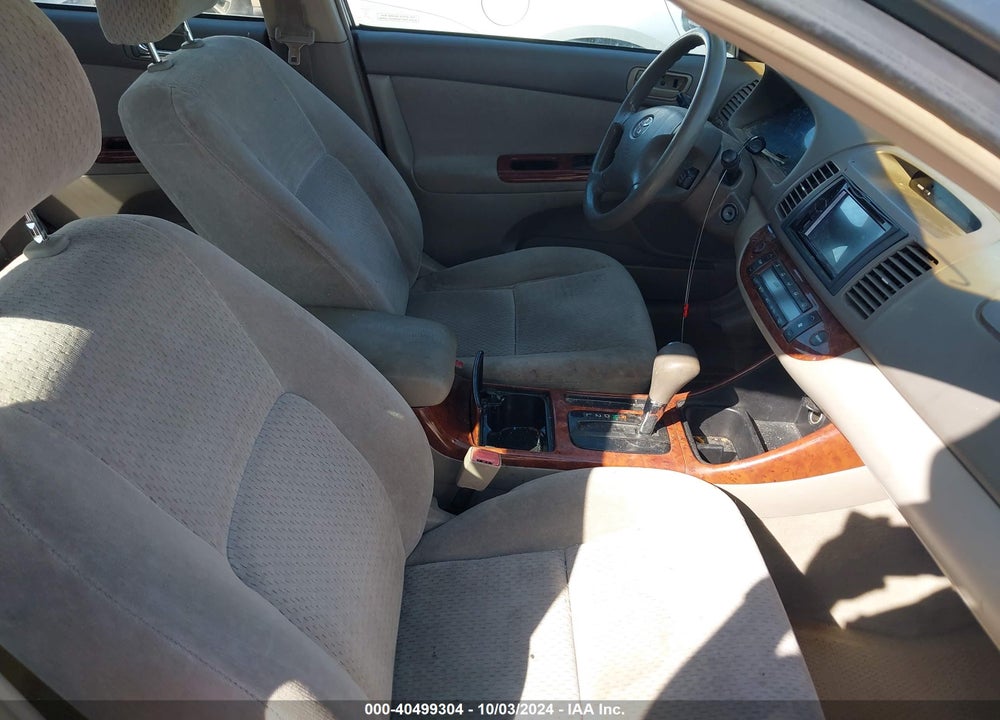 2002 TOYOTA CAMRY XLE VIN: 4T1BE32K22U530956