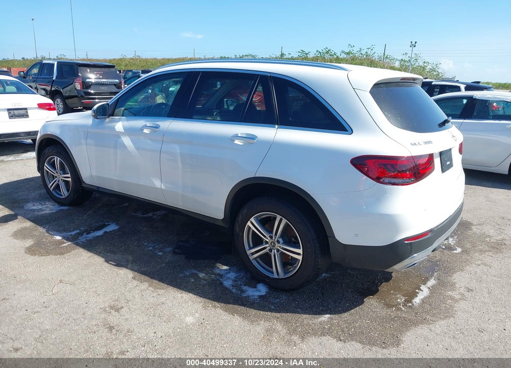 2022 MERCEDES-BENZ GLC 300 4MATIC SUV VIN: W1N0G8EB7NV370580